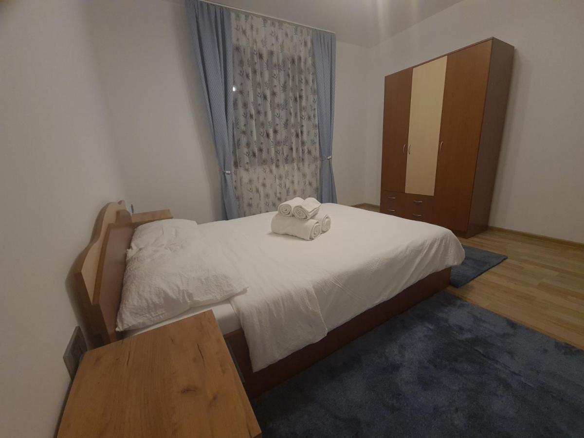 Premium Apartment Isaran Brasov Luaran gambar
